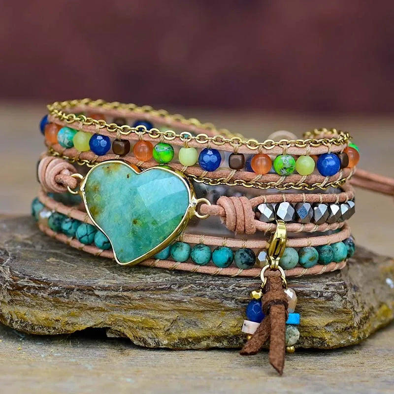 💚 Boho Oregelbunden Jadehjärta Armband