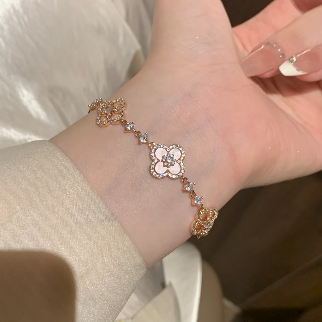 Rosé Bloom Armband